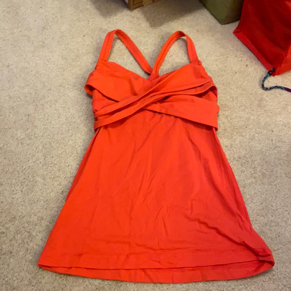 Size 4 Lululemon Wrap it up tank